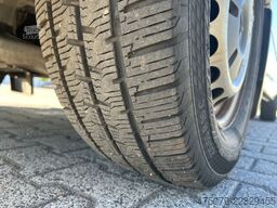 MERCEDES-BENZ Sprinter 316 / Trage Liege Rampe