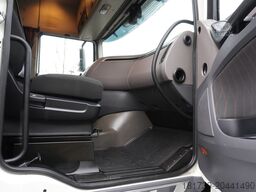 DAF XF 480 E6 6x2 / Lamberet refrigerator