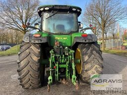 John Deere 8335 R