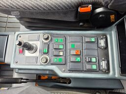 MULTICAR M 30 Kipper 4x4 10x Hydr.vorne/Platte vor/Klima