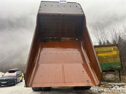 Perlini DP705 Dump Truck