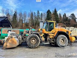 Volvo L180H Wheel Loader w/ Bucket.