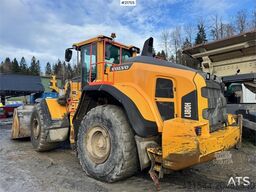 Volvo L180H Wheel Loader w/ Bucket.