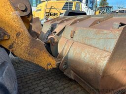 Liebherr L 564