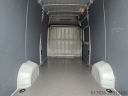 Peugeot Boxer 35 KW L4H3 BHDi 140