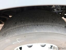 Mercedes-Benz Antos 1924 LL Bakwagen + laadklep 2500 kg