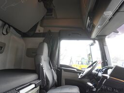 MAN TGX 18.510 E6 4×2 tractor unit & trailer