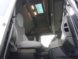 MAN TGX 18.510 E6 4×2 tractor unit & trailer