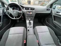 VOLKSWAGEN Golf 1.6 TDI DSG Variant* Navi* Klima* MFL* PDC