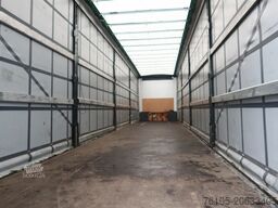 Wielton Mega Trailer with Terberg King Lifter contructi...