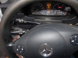 Mercedes-Benz 519 CDI V6 Motor 519 CDI V6 Motor + B.E Trailer