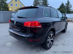 VW Touareg V8 4,2 TDI PANO/LUFTFEDERUNG/AHK