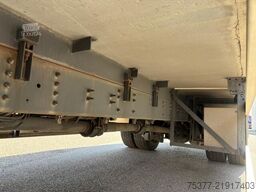 Scania P280 4 x 2 Euro 5 frigo Meatrails Rohr Viande C...