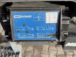 MERCEDES-BENZ Axor 1829 Koffer 8m*2Kammer*LBW2t*AHK*KLIMA*