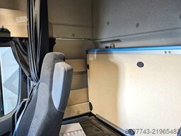 Mercedes-Benz Actros 2542