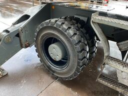 Liebherr LH30 M - Material Handler