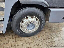 Terberg YT182