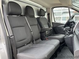 Renault Trafic 2.0 dCi 120pk L2H1 Airco Cruise control ...