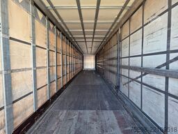 SCHMITZ CARGOBULL SCS 24/L - 13.62 M B  / Hubdach / Liftachse