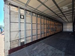 SCHMITZ CARGOBULL SCS 24/L - 13.62 M B  / Hubdach / Liftachse