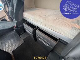 Mercedes-Benz Actros 2548
