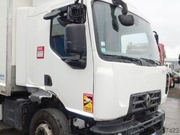 RENAULT D 14 SLEEPER CAB