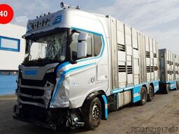  IRMA livestock trailer