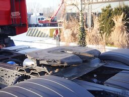 Iveco Stralis 460 E6 tractor unit/ Sleeper cab