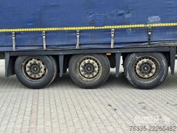 Schmitz Cargobull Curtainsider Mega