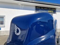 Cheval Liberté Debon Anhänger Polycargo 1300 blau Seitentür Pullman 100km/H direkt online verfügbar