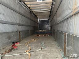 Tyllis Jumbo curtain side semi-trailer