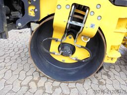 Bomag BW 138 AD-5 inkl. Splittstreuer