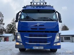 Volvo FM 330 box truck