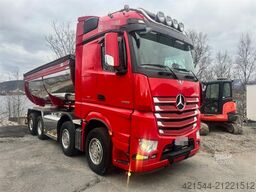 Mercedes-Benz Arocs 3558 8x4 Asphalt Truck – 165,000 km!