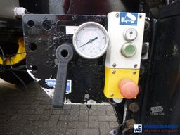 Feldbinder Powder tank alu 63 m3 (tipping)