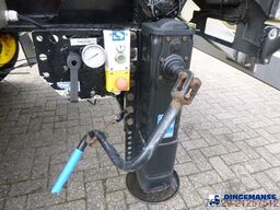 Feldbinder Powder tank alu 63 m3 (tipping)