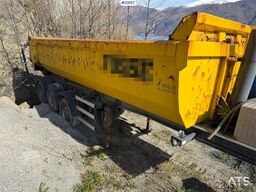 Maur Bilpåbygg 3-axle tipping semi-trailer for sale as a repair o