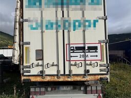 Tyllis trailer with chip body and tipper – hydraulic side