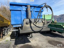 Maur Bilpåbygg 3 axles and tipping semi-trailer for sale as a rep