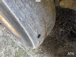 Maur Bilpåbygg 3 axles and tipping semi-trailer for sale as a rep