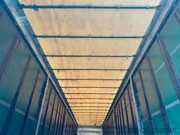 SCHMITZ CARGOBULL SCB*S3T MegaTrailer Curtainsider Edscha