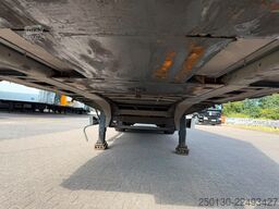 SCHMITZ CARGOBULL SCB*S3T MegaTrailer Curtainsider Edscha