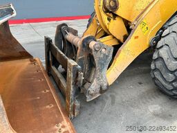KOMATSU WA 320-7 inkl. Schaufel & Gabel