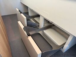 RENAULT ESSELMANN Verkaufsmobil ähn Seico / Borco