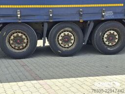 Kögel Curtainsider Mega