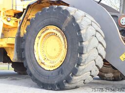 Volvo L350F | L 350 F | QUICK COUPLER | MICHELIN L5 |...