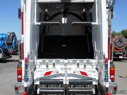 MAN TGS 26.330 6x2-2 BL / Faun Variopress