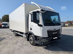 MAN TGL 8.220