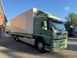 Volvo FM 420 6X2 8.1M Koffer Stuuras