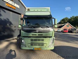 Volvo FM 420 6X2 8.1M Koffer Stuuras